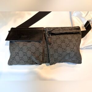 EUC GUCCI belt bag/crossbody bag
